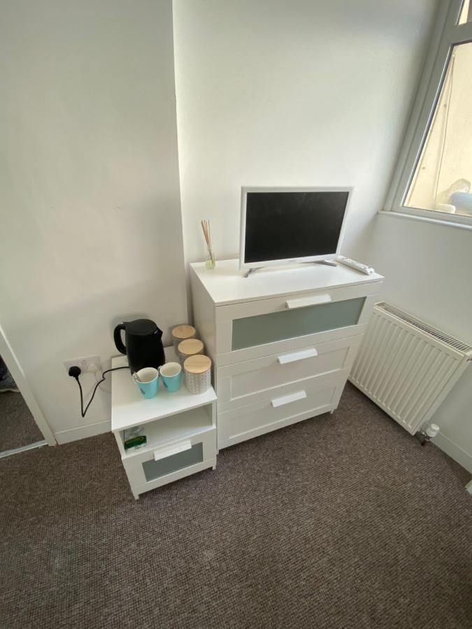 The White Room Plymouth Luaran gambar